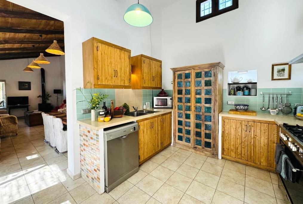 Almond Hill House Villa Орхива Екстериор снимка