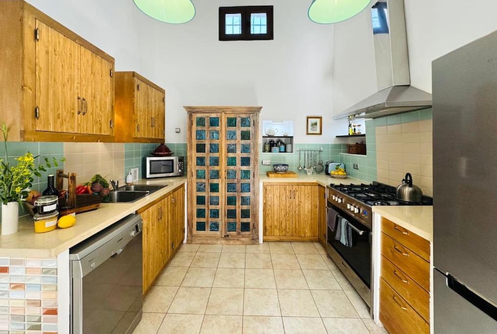 Almond Hill House Villa Орхива Екстериор снимка